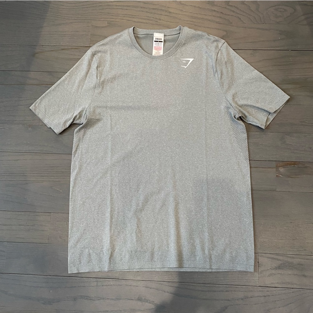 Mens Gymshark t-shirt NWOT size small